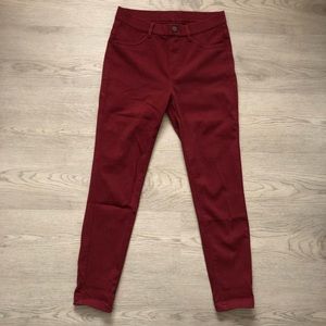 NWOT Uniqlo jeggings - red
